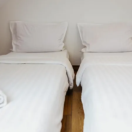 Maria Bed & Breakfast *